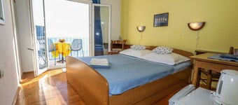 Apartment and Rooms Marlene