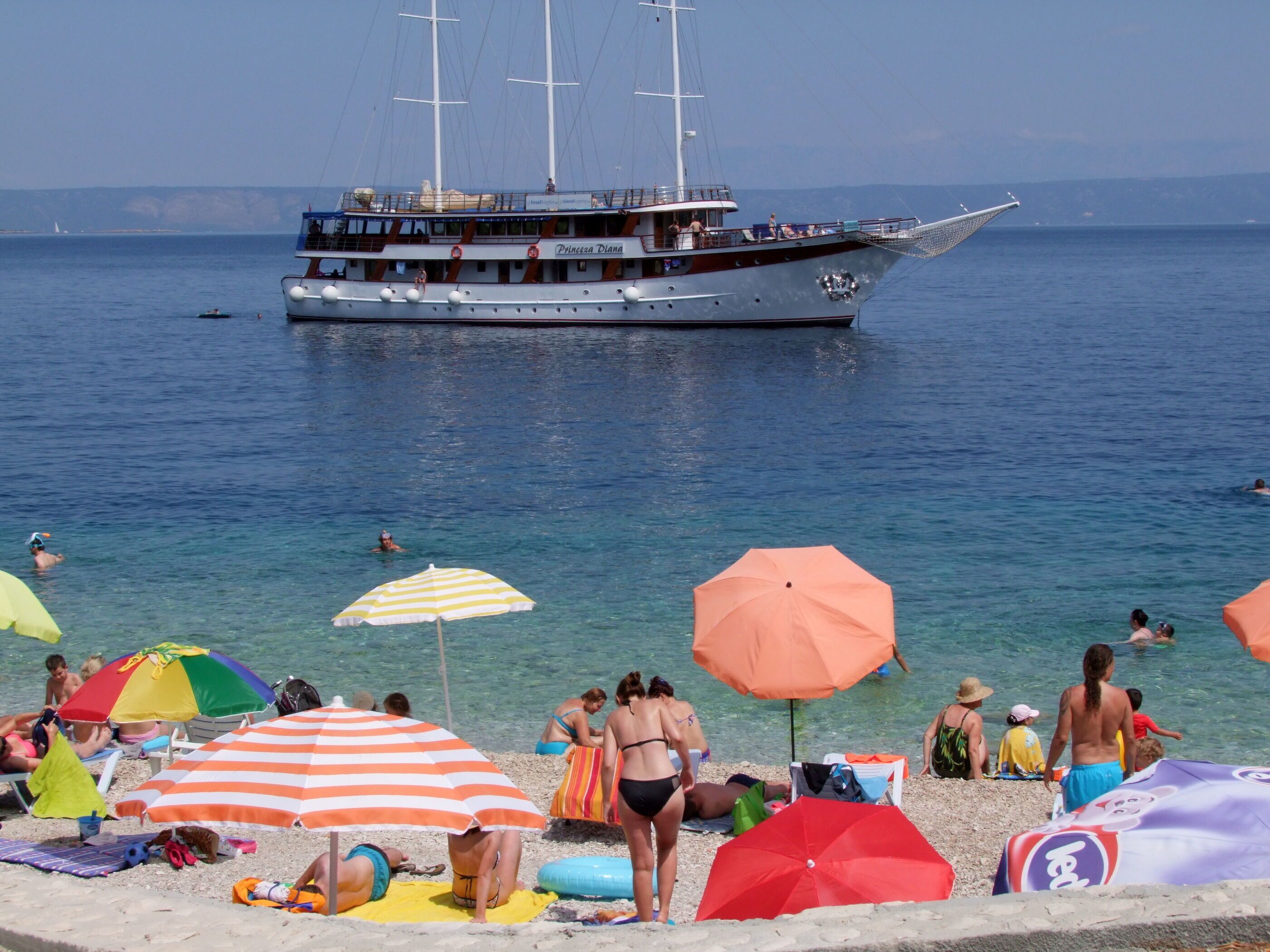 بالقرب من الشاطئ