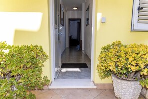 Leilighet (A3) | Gårdsplass