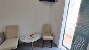 Room (S3) | WiFi (free) - Rooms Katja (Gradac)