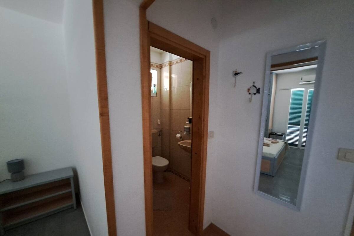 Room (S3) | WiFi (free)