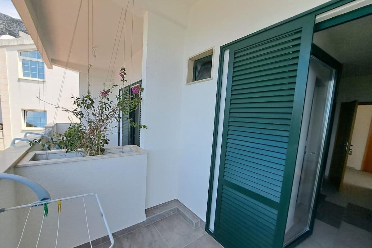 ルーム (S1) | バルコニー