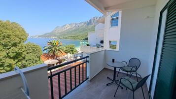 Room (S2) | Water view