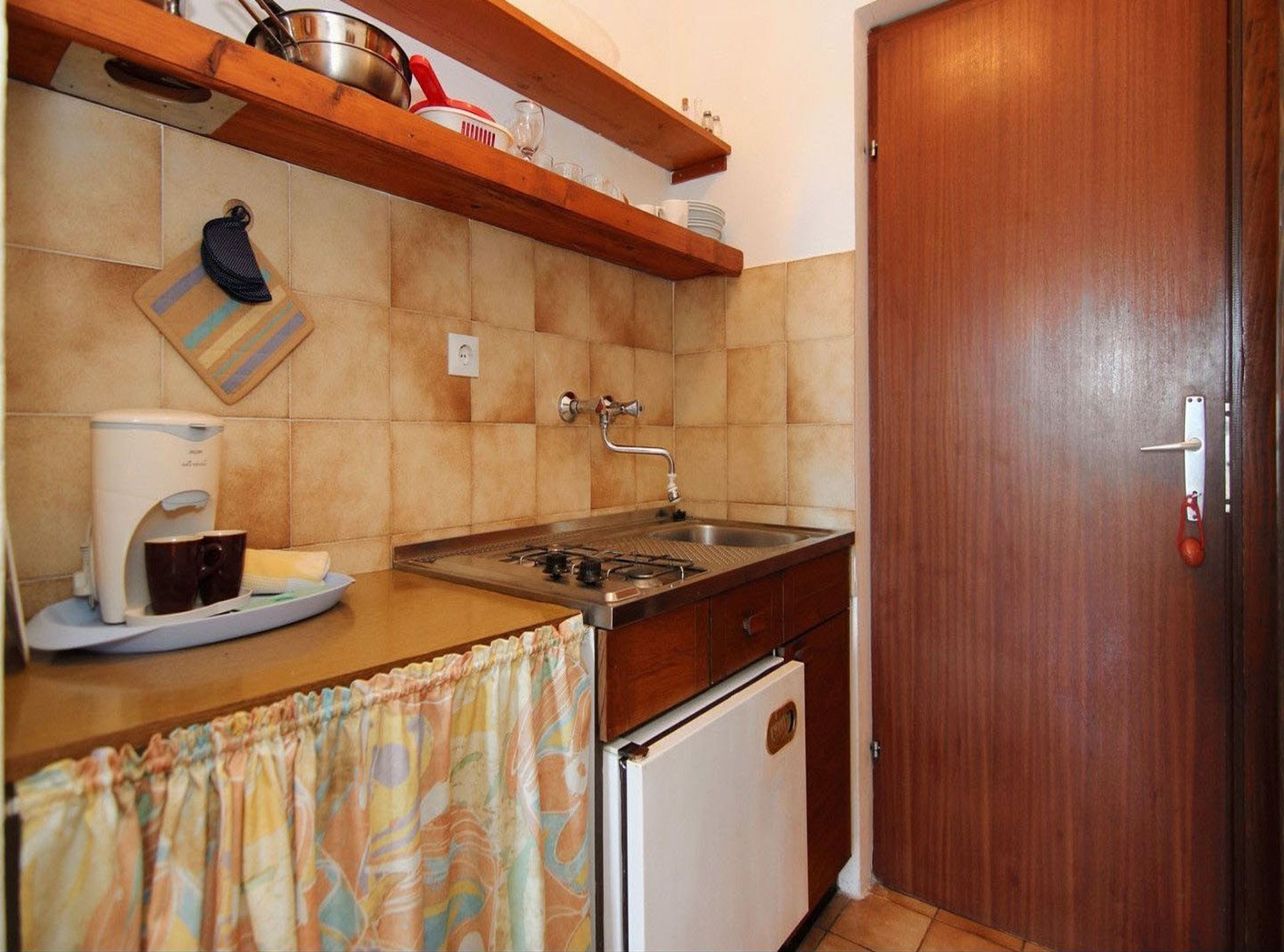 Cookware/dishes/utensils