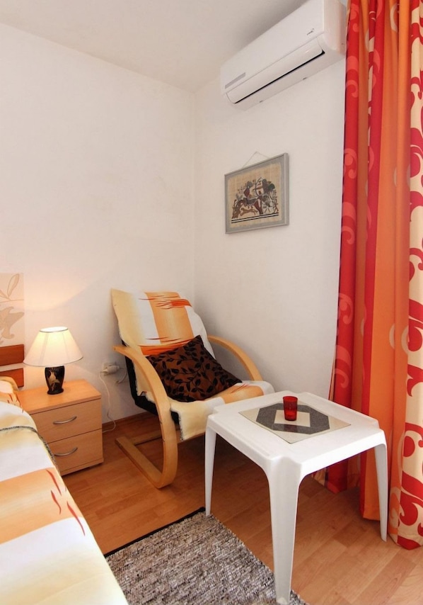 Studio (A4) | Terrace/patio