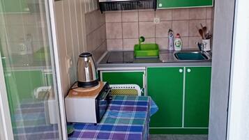 Apartment (A2) | Private kitchen