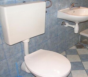 Apartment (A2) | Bathroom | Shower - Apartments Dijana (Hvar)