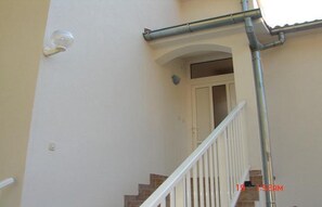 Appartement (A2) | Cour