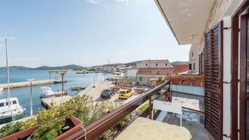 Apartment (A1) | Terrace/patio