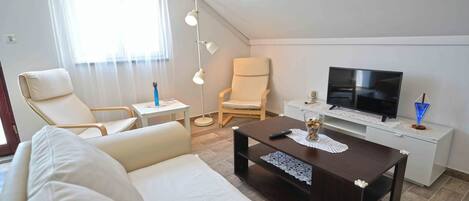Apartment (A3) | Living room