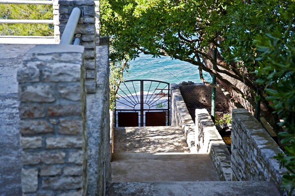 Courtyard - House Villa Marijeta (Solta)