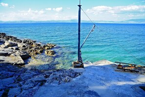 靠近海滩