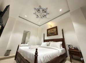 Habitación con 1 cama matrimonial o 2 individuales | Tabla de planchar con plancha y wifi gratis 