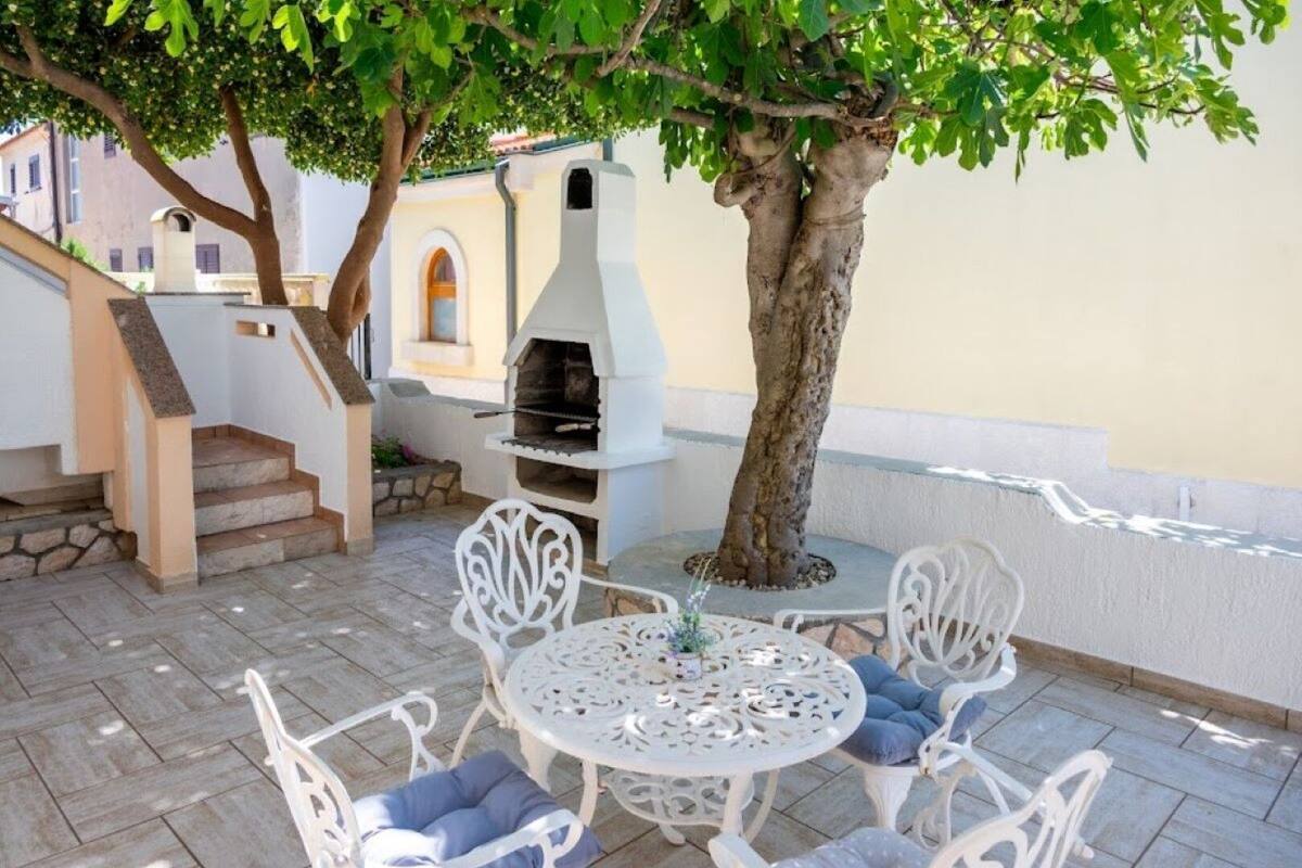 Studio (A3) | Terrace/patio