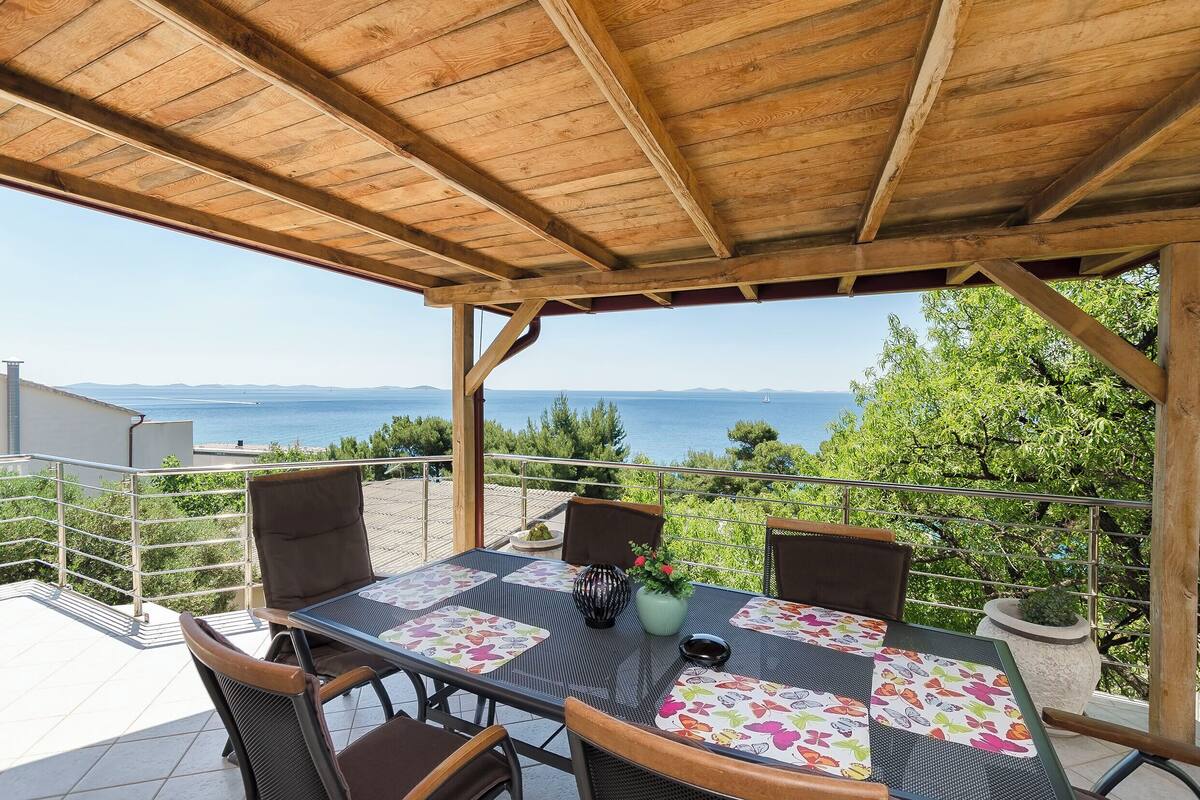 Apartment (A3) | Outdoor dining