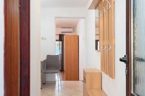 Apartment (A4) | Hallway - Apartments Andrija (Razanac)