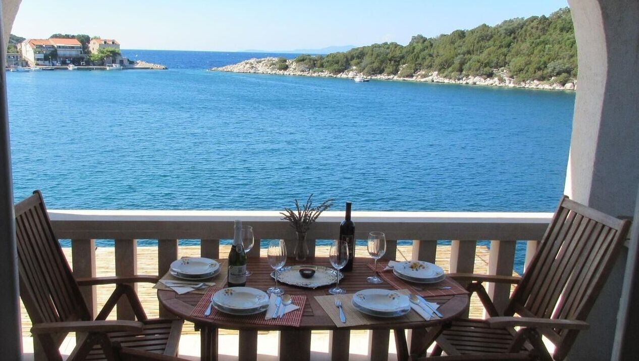 Apartamento (A4) | Sacada