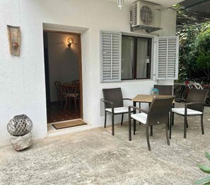 Apartment (A1) | Terrace/patio - Apartments Matkov (Jelsa)