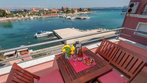 Apartemen (A2) | Teras/patio