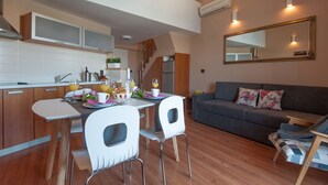 Apartemen (A2) | Tempat makan