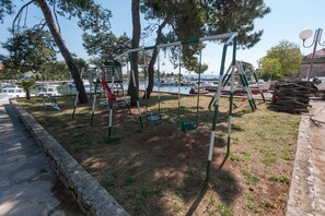 Children's area - Apartments Ivan (Preko)