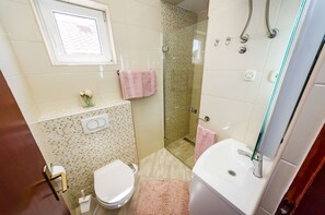 Apartment (A2) | Badezimmer | Dusche