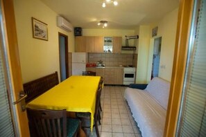 Apartment (A1) | Private kitchen | Fridge, oven, stovetop, espresso maker - Apartments Luka (Novi Vinodolski)