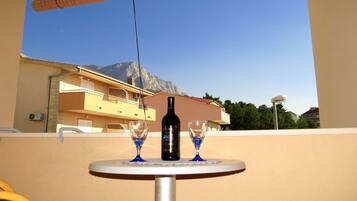 Studio (A1) | Balcony