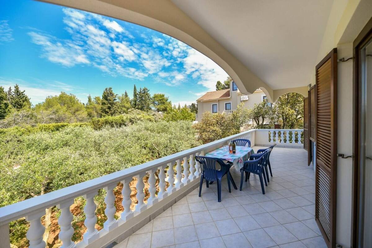 Apartemen (A2) | Teras/patio