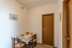 Apartment (A1) | Dining - Apartments Vedra (Baska Voda)