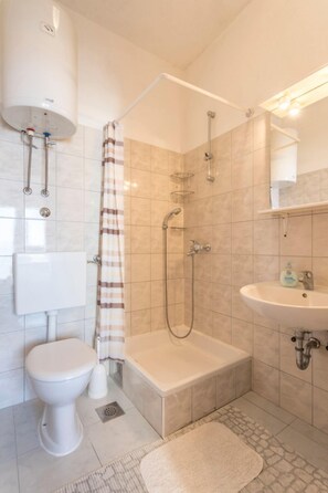 Apartment (A5) | Bathroom | Shower - Apartments Vedra (Baska Voda)