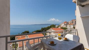 Apartment (A3) | Balcony