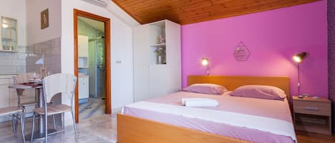 スタジオ (A2) | WiFi (無料)