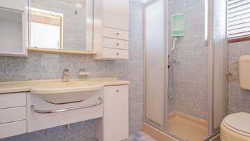 Apartment (A1) | Badezimmer