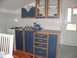 Apartment (A2) | Private kitchen | Fridge, microwave, oven, stovetop - Apartments Zvone (Bibinje)