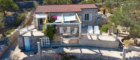 Kiến trúc tòa nhà