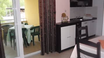 Apartment (A2) | Private kitchen