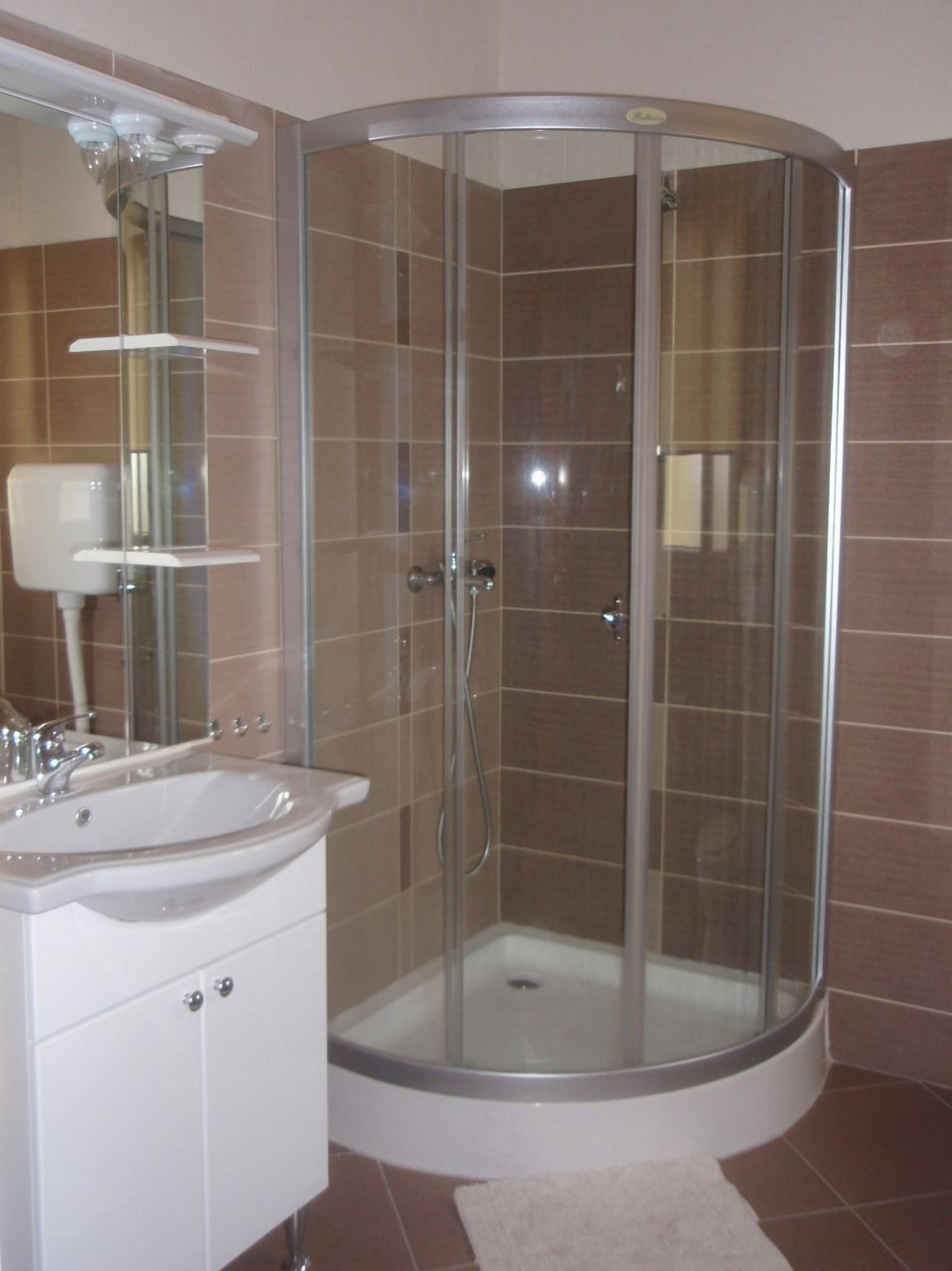 Apartment (A1) | Bathroom | Shower