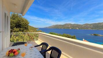 Căn hộ (A2) | Hiên