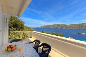 Apartment (A2) | Terrace/patio - Apartments Mari (Korčula)