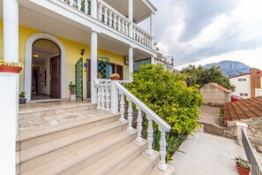 Building design - Apartments More (Gradac)