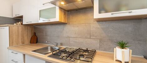 Căn hộ (A2) | Bếp riêng