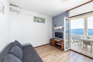 Apartment (A5) | Living room