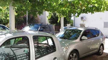 Parkir mandiri gratis