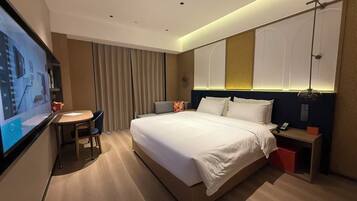 Phòng đơn phong cách cổ điển, quang cảnh thành phố | Khu phòng khách