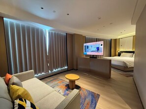 Desk, laptop workspace, free WiFi - Lanzhou Airport Fengyue Holiday Hotel (Lanzhou)