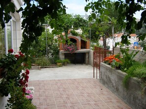 Courtyard - Apartments Marija (Hvar)
