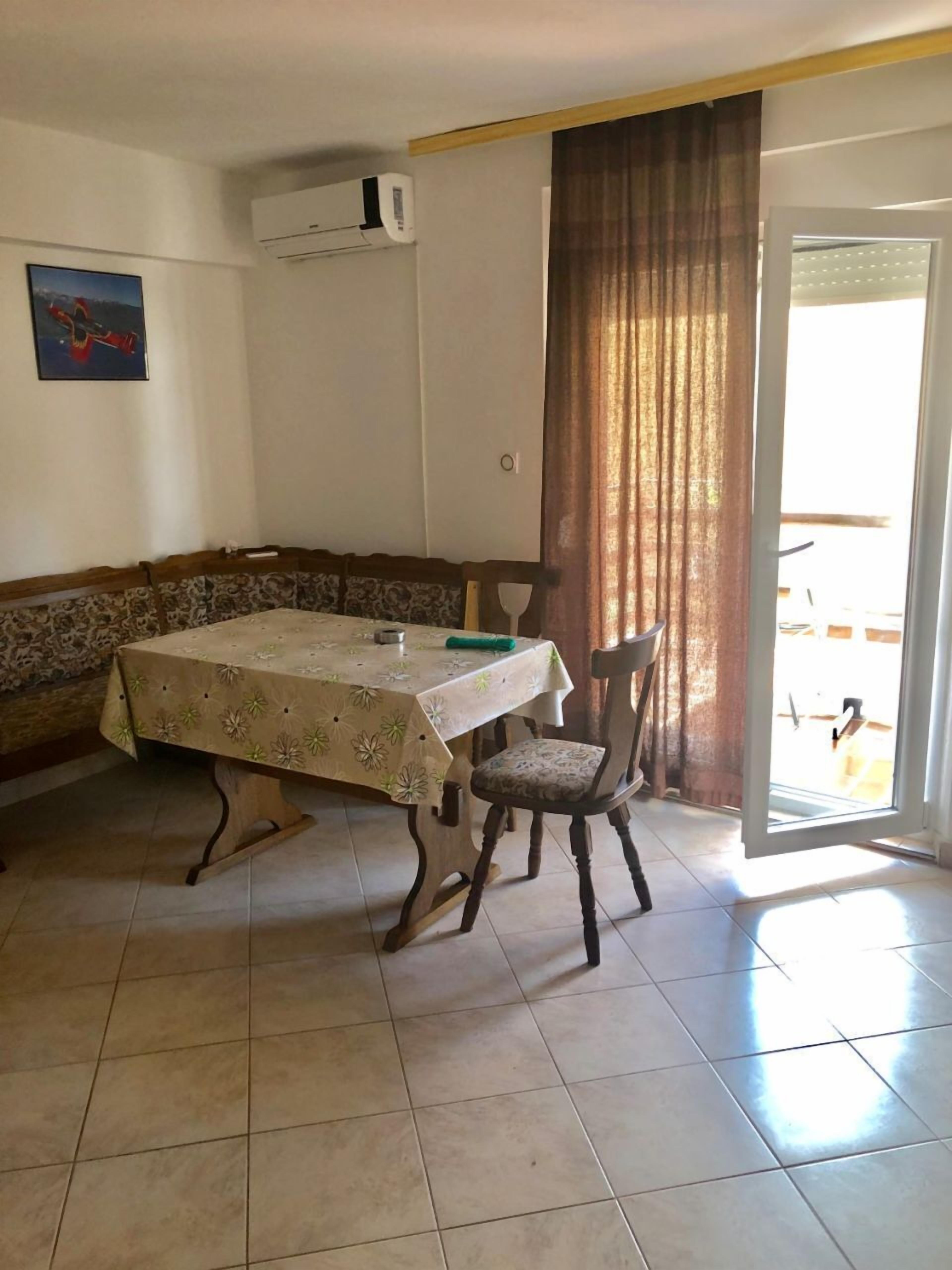 Apartment (A1) | Dining