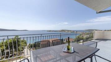 Apartment (A1) | Balcony