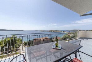 Apartment (A1) | Balcony - Apartments Mil (Marina)